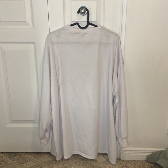 White sweater. - Picture 2 of 4